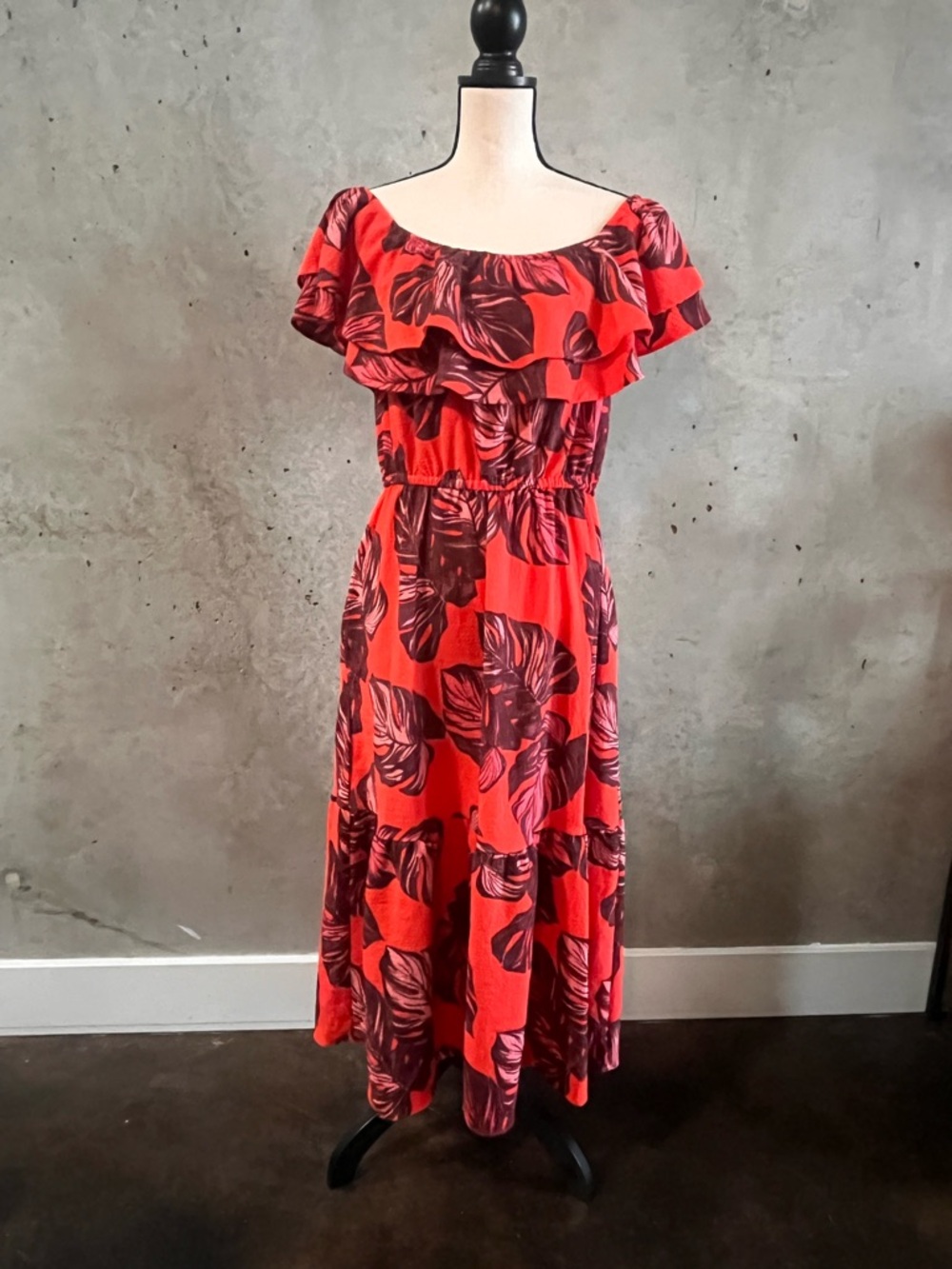 sofia by sofia vergara Red Floral Off-Shoulder Maxi Dress